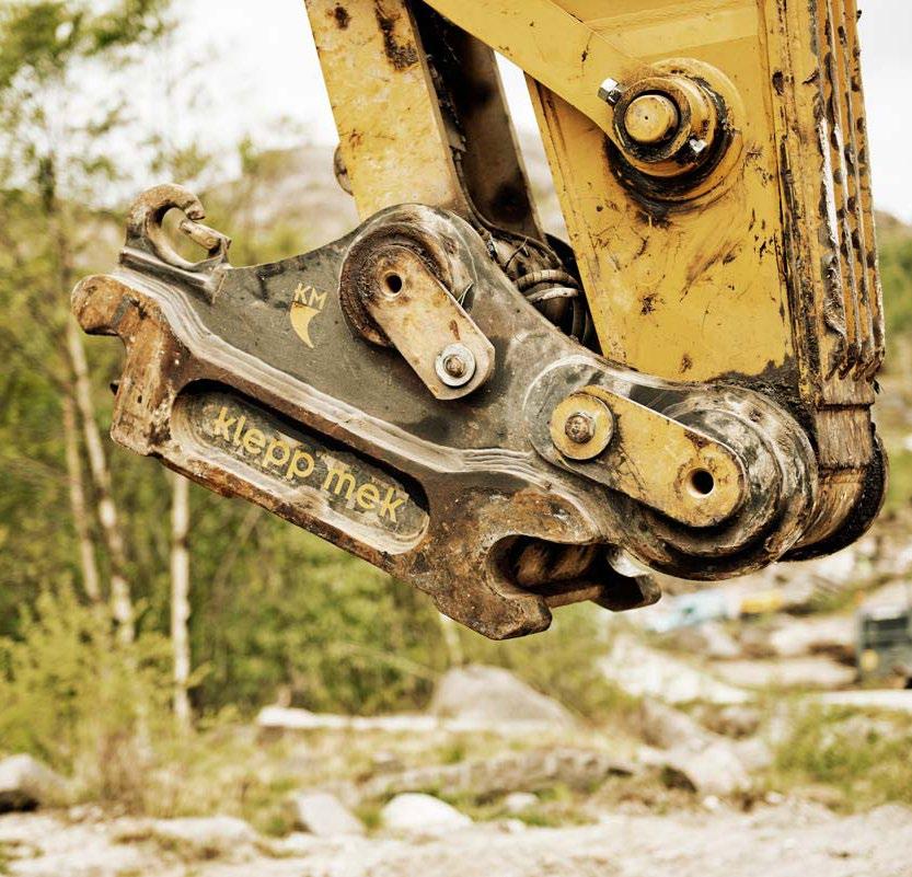 Tid er penger. Våre hurtigkoblinger gjør det enkelt å koble redskap til gravemaskinen din.