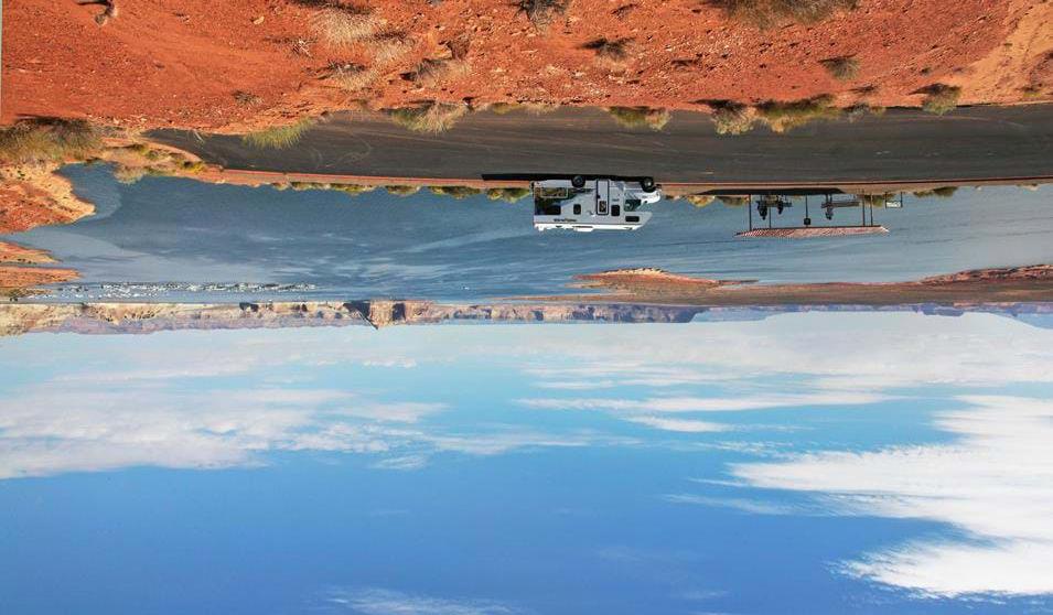 Lake Powell på grensen mellom Utah og Arizona - Bobil i Vest-USA Med litt dansk historie i bagasjen kjører dere videre gjennom USAs ville vesten til indianerreservatet Monument Valley, hvor dere