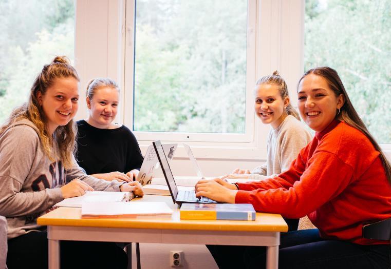 Vi vet at gode relasjoner er viktig for å lære Fadderordning Aktivt elevmiljø Makkerskap Skolen er en