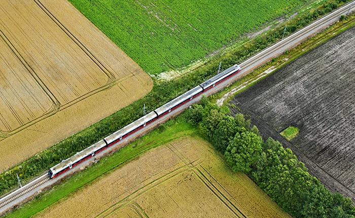 Naturmangfold og landbruk Bane NOR vurderer omdisponering av dyrka og dyrkbar mark, samt arrondering av gjenværende areal. Friluftsområder kartlegges og vurderes.