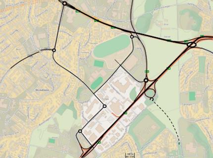 Kjøreadkomst til tomten skjer fra Tungavegen som er tilknyttet det overordnede vegnettet i nord via Travbanevegen og rundkjøringen nord i Tungavegen, i øst via rundkjøring øst for IKEA ved Haakon VII