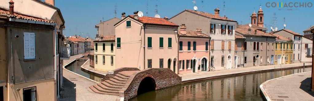 Mellom øyene er det broer over de mange kanalene - akkurat som i Venezia.