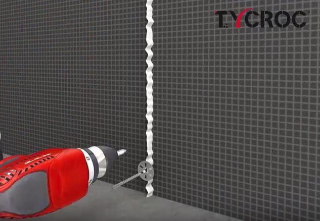 TYCROC TWP SKJÆRING, LAGRING OG UNDERLAG Tycroc TWP bygningsplate kan enkelt skjæres enten med elektrisk sirkelsag, stikksag, håndsag eller gipskniv.