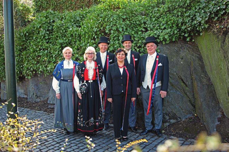 17. mai komiteen Bak fra venstre: Egil Olsen, Bjarne Kvadsheim, Leif Arne Moi