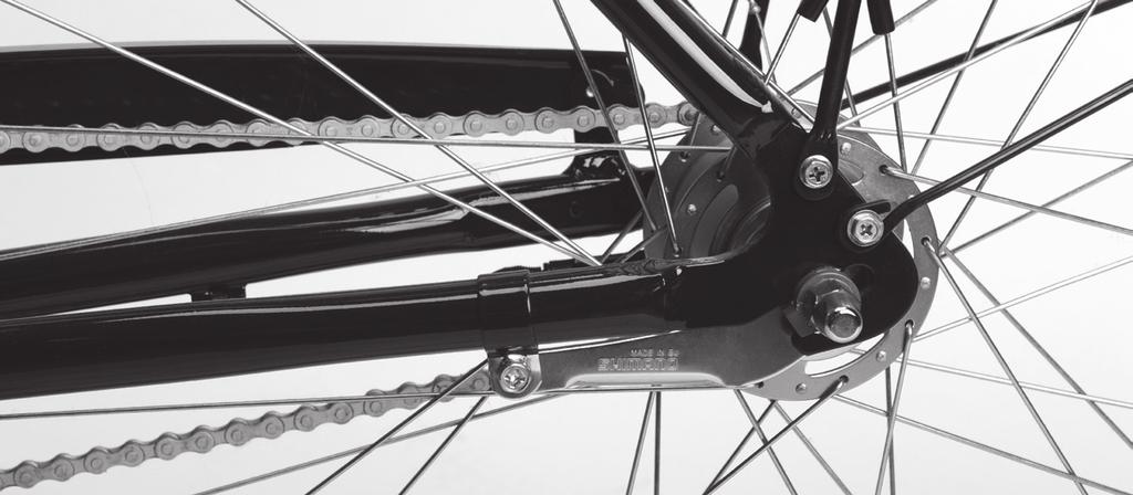 4 > VEDLIKEHOLD edlikehold er svært viktig for å sikre at sykkelen er funksjonell og V driftssikker. Vanlig vedlikehold som smøring av kjede, justering av bremser osv.