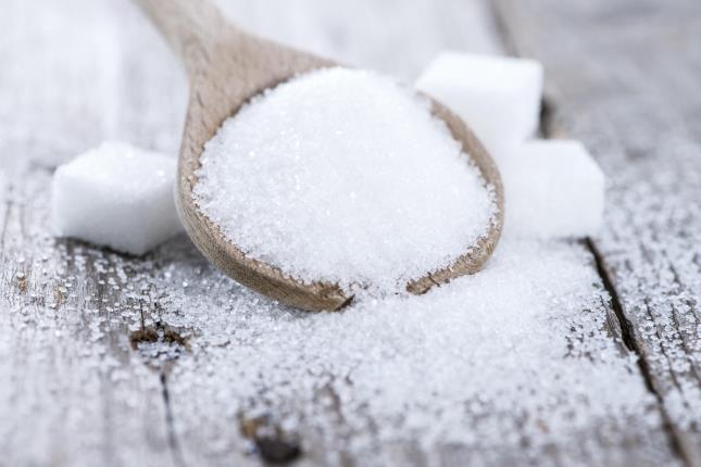 «Ikke så farlig med litt sukker» Et begrenset inntak av sukkerholdige matvarer er viktig for å sikre inntaket av kostfiber, vitaminer og mineralstoffer og for å minske risikoen for tannråte og