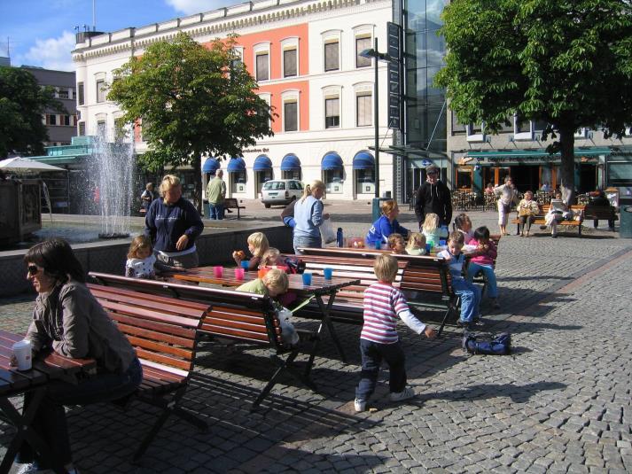 De fysiske rammene Torget ved scenen Total bredde 60m Scene og festplass 30m