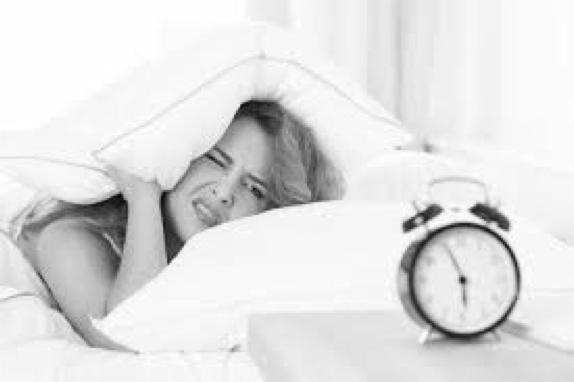 natt. Å rutinemessig sove mindre enn 6-7 timer per dag påvirker immunforsvaret og dobler risiko for kreft For lite