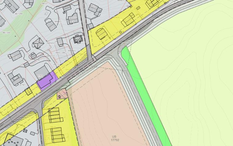 2.3. Trafikkforhold og annen infrastruktur Området ligger rett ved Asakveien, der det er enkelt å opparbeide en sikker kryssløsning slik det er vist i gjeldende reguleringsplan for området.