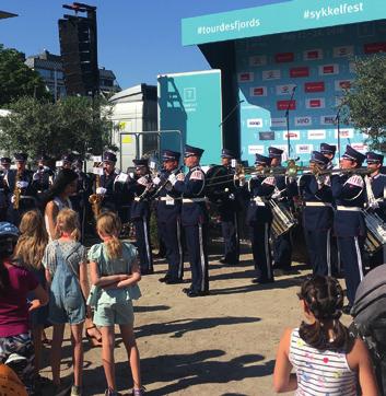 00 Festplassen er åpen med aktiviteter, underholdning, matsalg og visning av rittet på storskjerm Kl. 13.30 15.00 Tour of Norway for kids Kl. 15.00 Konsert med Rasmus og verdens beste band Kl. 15.45 16.