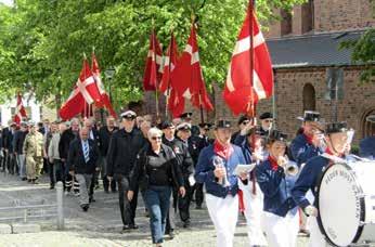 fra krigen i 1864 og de to verdenskrige. Således også i år, hvor afdelingen deltog sammen med de øvrige forsvarsforeninger i marchen, der startede på torvet med den lokale Peder Most Garde i spidsen.