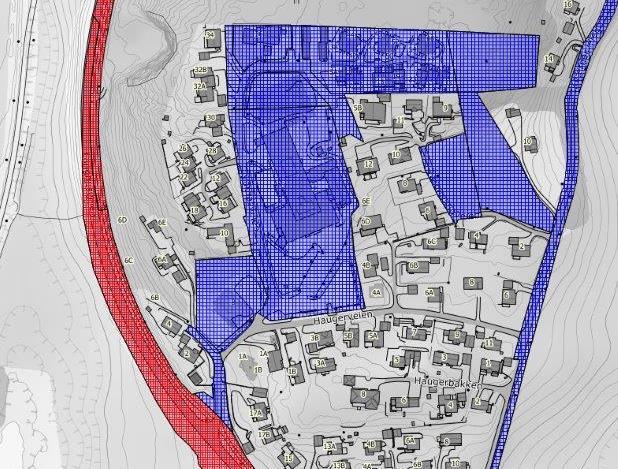 Blå arealer viser eiendommer i kommunalt eie Mobilitet og kommunikasjon Vardåsveien 8 ligger 1.3km i ganglinje fra Ski stasjon.