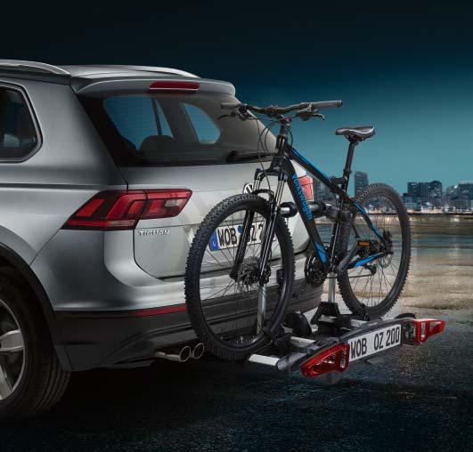 09 Bruk sykkelstativet til å transportere sykkelen din trygt og stabilt på taket til Volkswagen Tiguan.