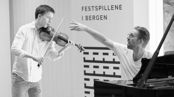 Mentorprogrammet er et historisk samarbeid mellom Barratt Due musikkinstitutt, Festspillene i Bergen og Oslo- Filharmonien, og skal styrke unge musikeres bevissthet rundt egen utvikling og