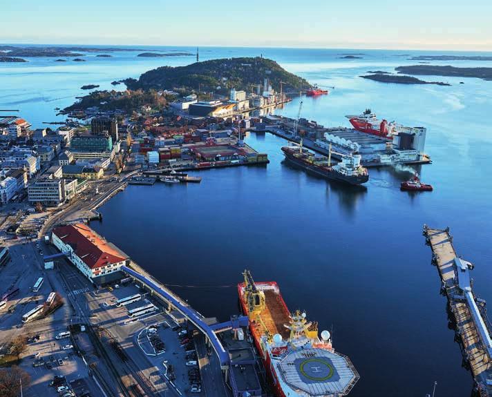 KRISTIANSAND HAVN KF Kristiansand Havn ligger strategisk plassert på sørspissen av Norge.