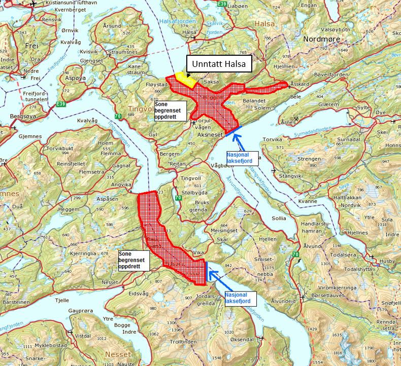 Plankartet for Sunndal (vedlagt) viser at store deler av sjøarealet har tofarget skrå skravur med forkortelsen VKA Kombinerte formål.