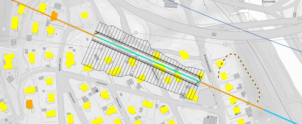 Figur 3-17 Foreslått spor ligger i øvre kant av boligområdet nord for Granveien. Boliger er vist med gul farge. Det planlegges åpen skjæring på strekningen som er vist med grønn strek.