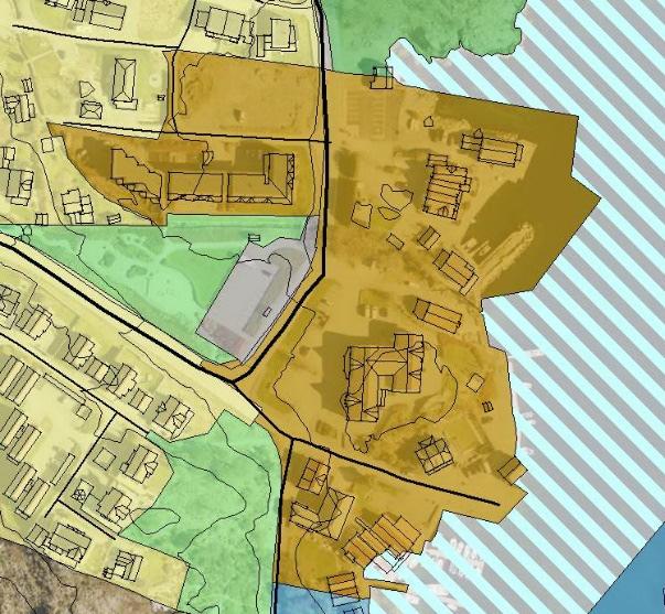 Østhusvik Sentrumsformålet er brukt på området rundt butikken og omfatter Fjordbris og Sjøberg samt blokkbebyggelse på innsiden av Hanasandveien.