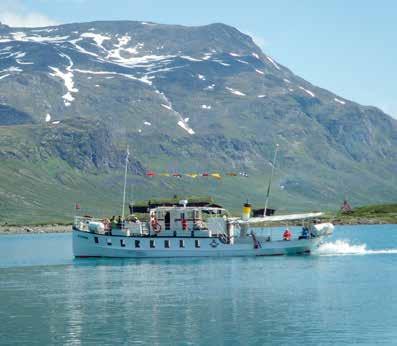 Bygdebyen Fagernes ligger i hjertet av regionen og er et godt utgangspunkt for mange flotte opplevelser med bussforbindelser til fjells både mot Årdal/ Eidsbugarden og Beitostølen/Gjendesheim.